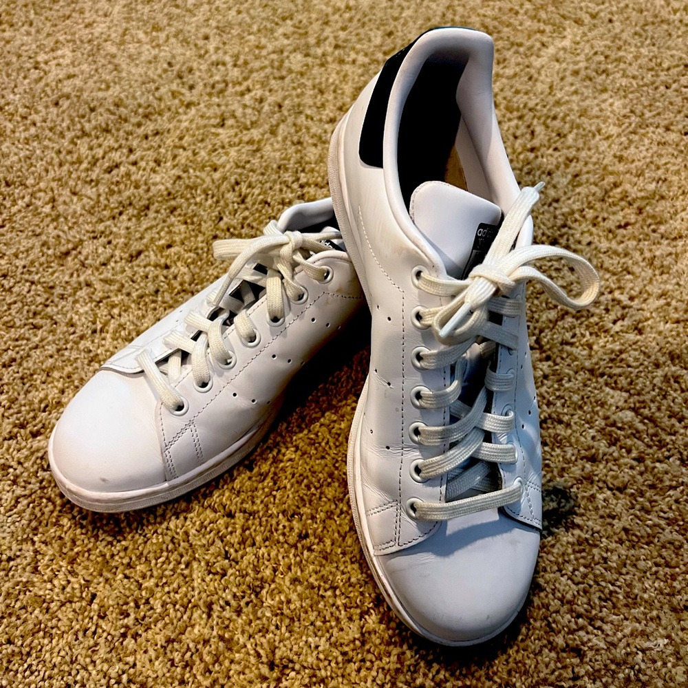 Adidas Stan Smith, size 9